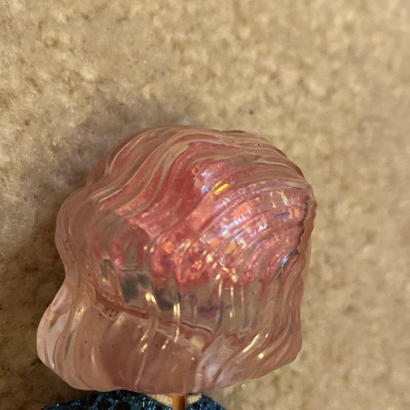 *Brand New* L.O.L Surprise Glitter Globe Doll - Snow Leopard only ever unboxed!! - Picture 4 of 14